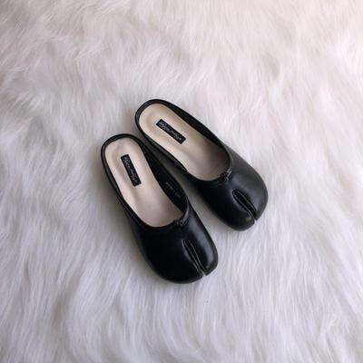 Fashionable Casual Flats Versatile Leather Slippers Daily Wear Shoes - available at Sparq Mart